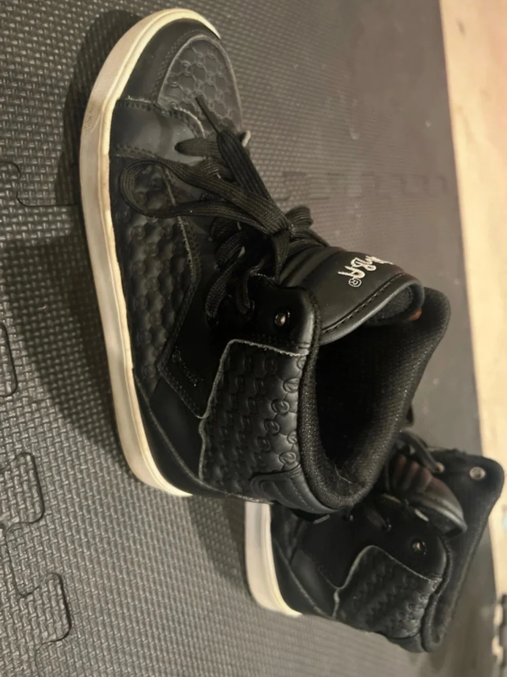 Zumba Fitness women’s Black and White High-Top Sneakers